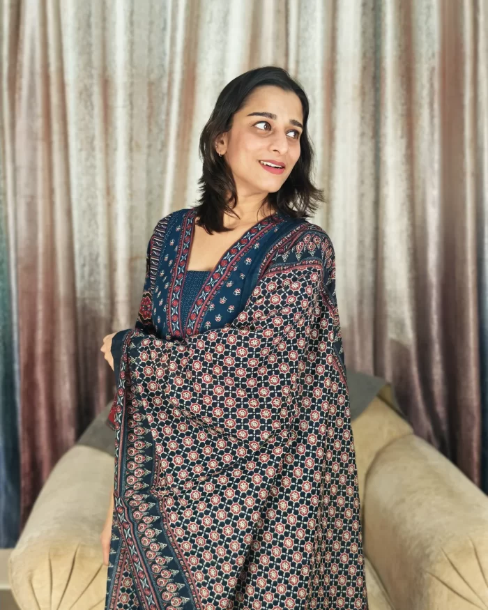 Indigo Ajrakh Printed Kurta Set (3) Indigo Ajrakh kurta set with patterned dupatta held out to show the border