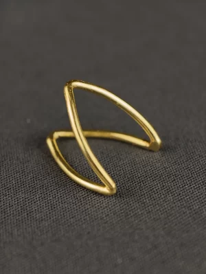 Double Chevron V-Ring with two slim open V shapes