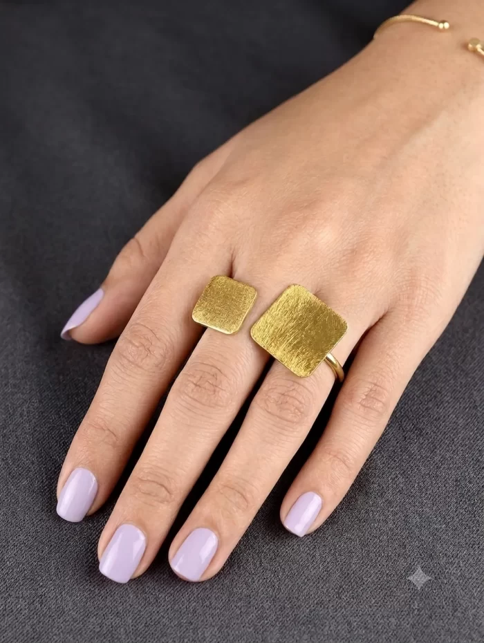 DUAL SQUARE OPEN RING (2) Dual Square Open Ring worn on the hand