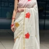 Chembarathi Hand-Painted Saree – Close View Close-up of Chembarathi white hand-painted saree with red hibiscus motifs and gold border