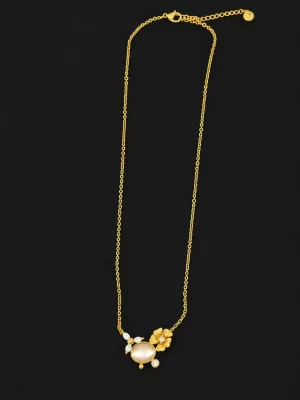 floral-pearl-cluster-necklace-1.webp Floral Pearl Cluster Necklace